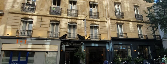 Hôtel Taylor is one of ♡♡ /FR.