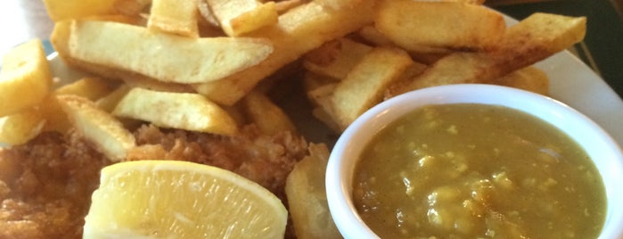 Elite Fish & Chips is one of Locais curtidos por Carl.