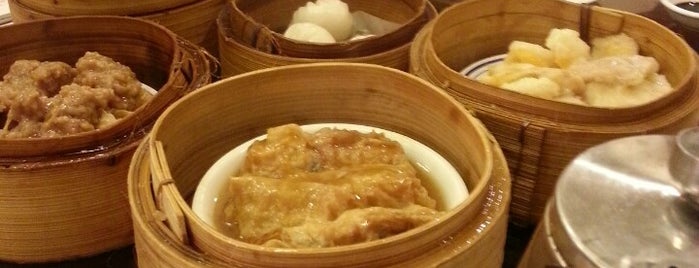 Luk Yu Tea House is one of Food Places I have been.