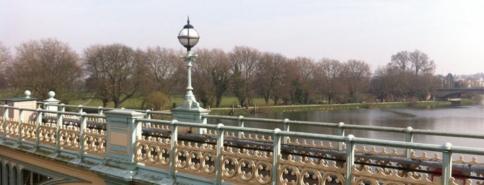 Richmond Lock & Weir is one of Thames Crossings.