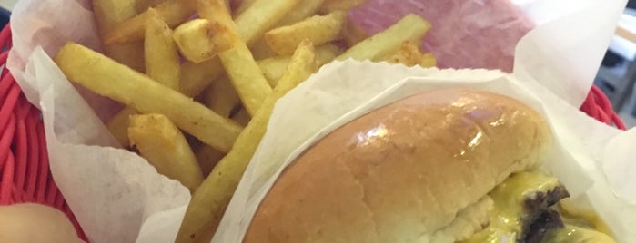 California Burger is one of Riyadh Restaurants list.