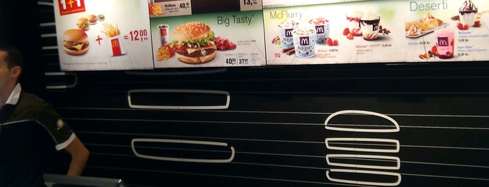 McDonald's is one of Senja'nın Beğendiği Mekanlar.