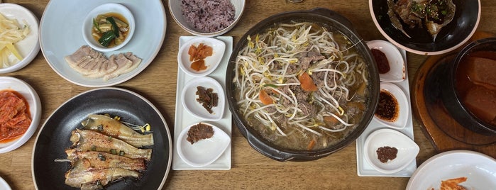 전통식당 is one of 담양.