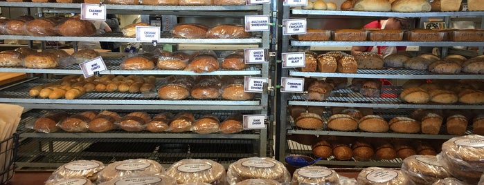 Great Harvest Bread Company is one of Lugares favoritos de Chris.