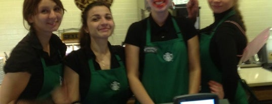 Starbucks is one of Leysan'ın Beğendiği Mekanlar.