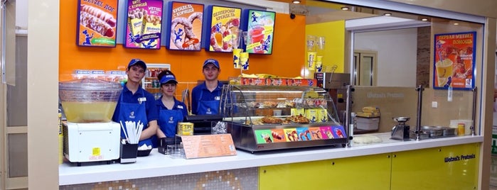 Wetzel's Pretzels is one of Федорさんのお気に入りスポット.