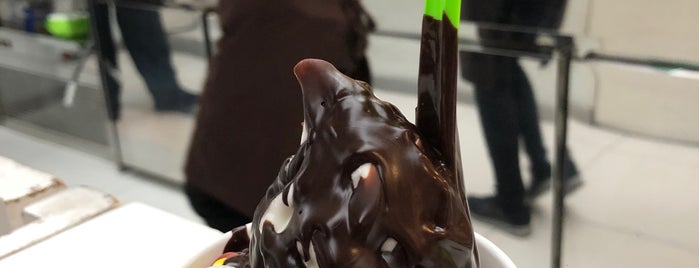 llaollao is one of Kimmieさんの保存済みスポット.
