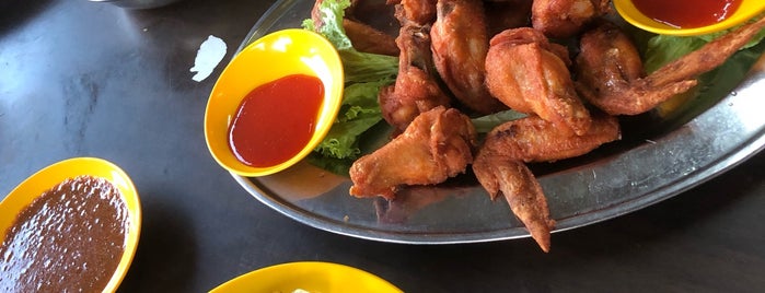 Seng Cheong Sungai Ara Seafood is one of Penang Food.