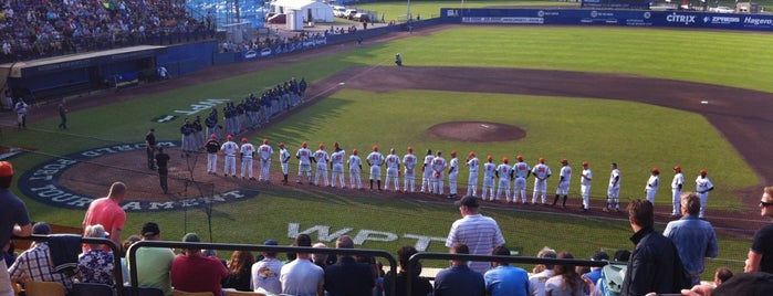 Neptunus Familiestadion is one of Posti che sono piaciuti a Dennis.