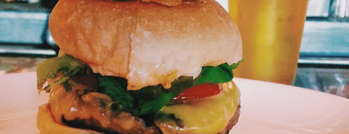 B&B Winepub is one of NYC's Best Burgers.