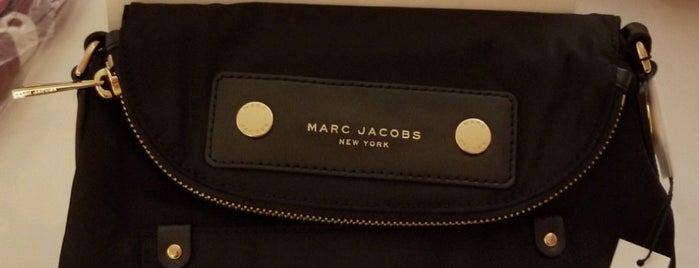 Marc Jacobs Outlet is one of LV.