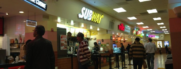 Food Court is one of Tempat yang Disukai Jose antonio.