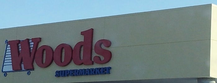 Woods Supermarket is one of Reverend’s Liked Places.