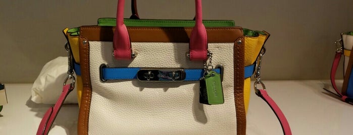 Coach is one of Rachel 님이 좋아한 장소.