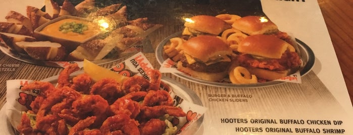 Hooters is one of KC Bars.