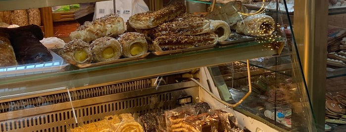 Cantero Pasteleria is one of Marbella.