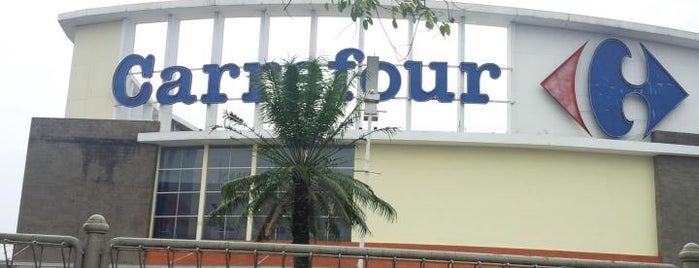 Carrefour is one of สถานที่ที่ Fanina ถูกใจ.