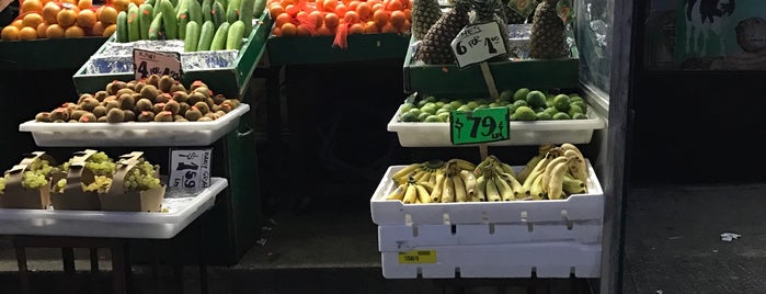 The Angel's Fruit Market is one of Bushwick.
