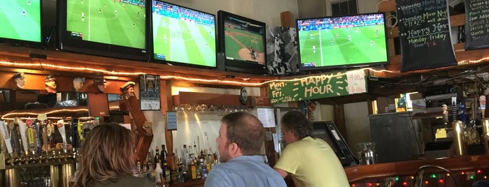 Silky's Sports Bar and Grill is one of Homework Spots.