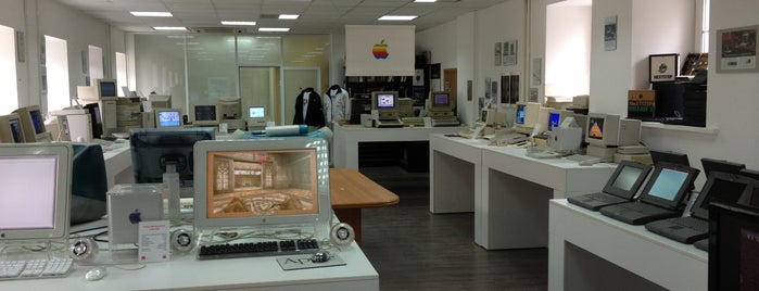 Moscow Apple Museum is one of Place.