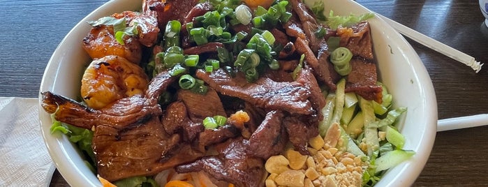 Pho Huong is one of Community Hill places.
