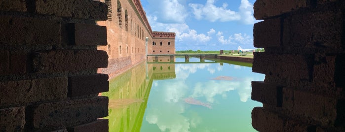 Fort Jefferson is one of Kimmieさんの保存済みスポット.