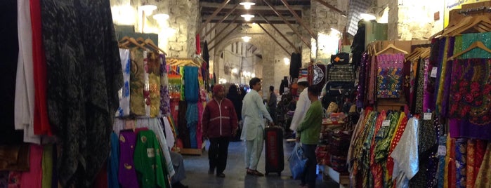 Souq Waqif is one of Lugares favoritos de Ahmed.
