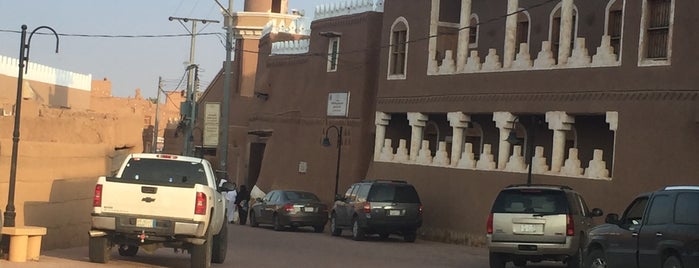 Ushaiger Heritage Village is one of Lieux qui ont plu à Ahmed.