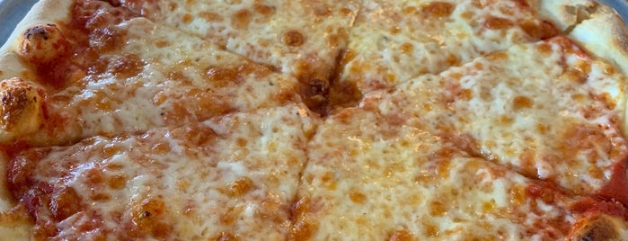 Nick's Pizza is one of Orte, die haitham gefallen.