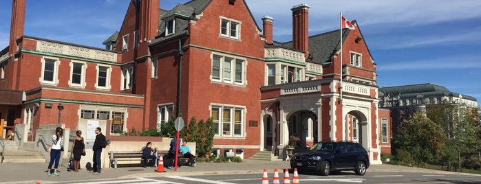 Toronto French School is one of Things to Do in Toronto.