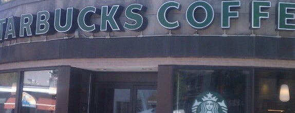 Starbucks is one of Locais curtidos por Michael.