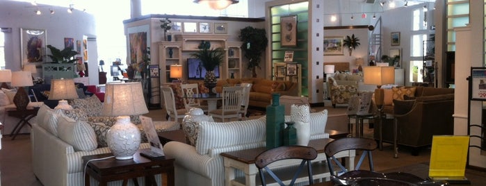 Rooms To Go Furniture Store is one of Todd 님이 좋아한 장소.