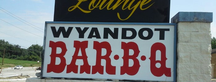 Wyandot BBQ is one of สถานที่ที่ Andrew ถูกใจ.