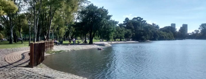 Lago de Regatas is one of En bici.
