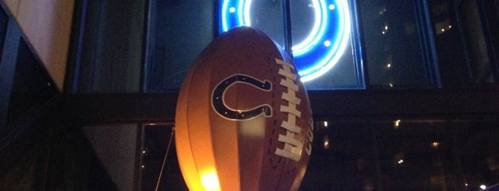 Indianapolis Colts Grille is one of Tempat yang Disukai Lia.