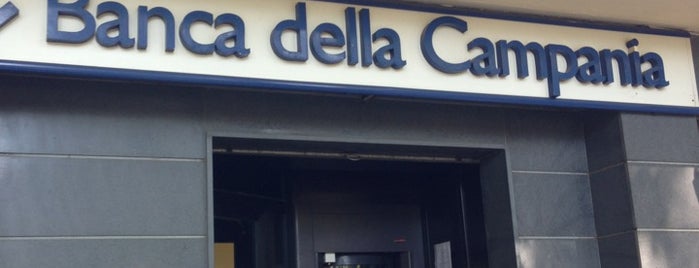 Banca Della Campania is one of gibutino'nun Kaydettiği Mekanlar.