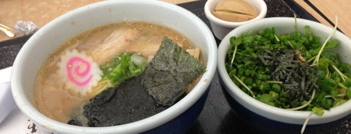 Hokkaido Ramen Santouka らーめん山頭火 is one of Around the World - Noms.