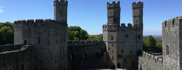 Caernarfon Castle is one of Elliott'un Beğendiği Mekanlar.