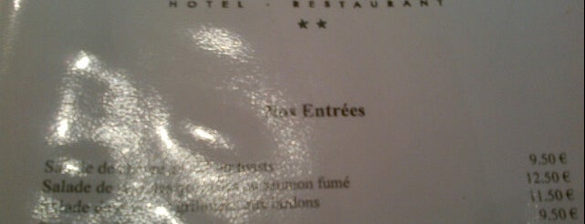 Hotel Les Negociants is one of Les endroit où j'ai cassé les chiottes.