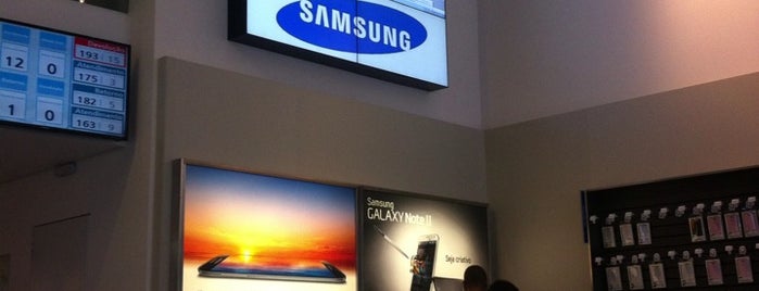 Samsung Customer Service is one of Robertinho'nun Beğendiği Mekanlar.