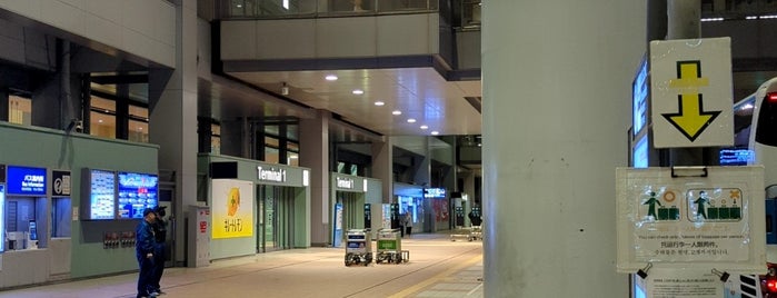 Bus Stop No.6, Terminal 1 is one of 関空.