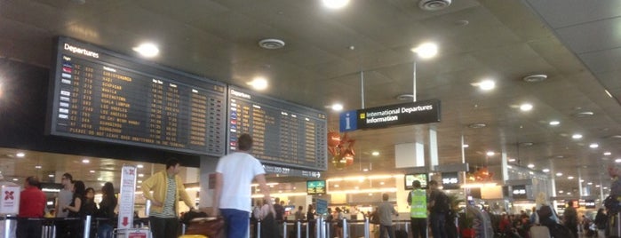 Melbourne Airport (MEL) is one of Tempat yang Disukai Mariella.