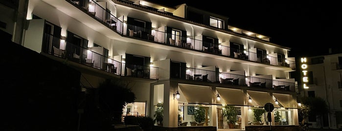 Hotel Playa Sol is one of Cadaques.