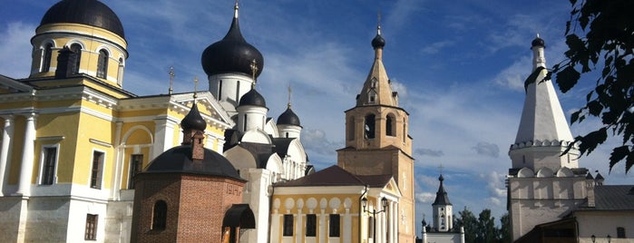 Свято-Успенский Монастырь is one of Монастыри России.