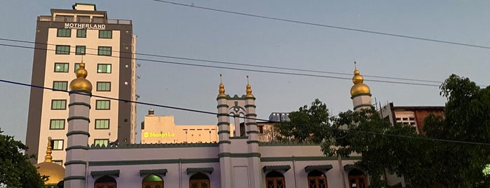 Chulia Muslim Dargah Mosque is one of Mosques of the World.