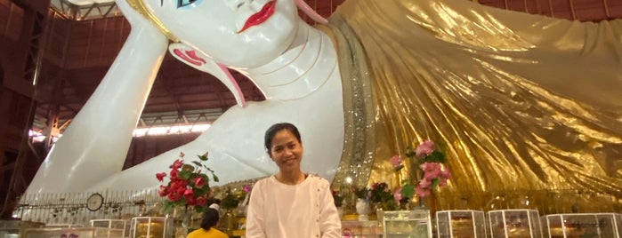 Chauk Htat Gyi Buddha Temple is one of Lieux sauvegardés par Fred'L.