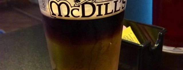 McDill's Irish Pub is one of สถานที่ที่ C ถูกใจ.