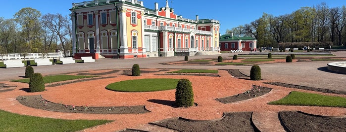 Kadrioru loss | Kadriorg Palace is one of Estonia: TALLINN.