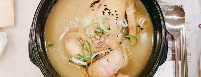 고봉삼계탕 is one of Locais curtidos por EunKyu.