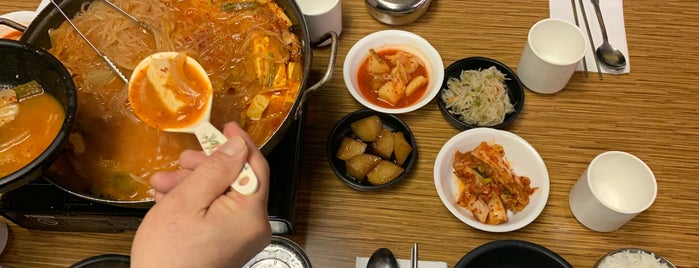 Seoul Doogbaegi House is one of Dinner Tonight.
